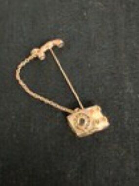 Very whimsical Avon Vintage Gold Tone Rotary Phone Stick Pin